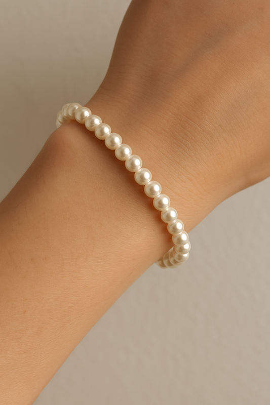 Classic Minimalist Pearl Bracelet